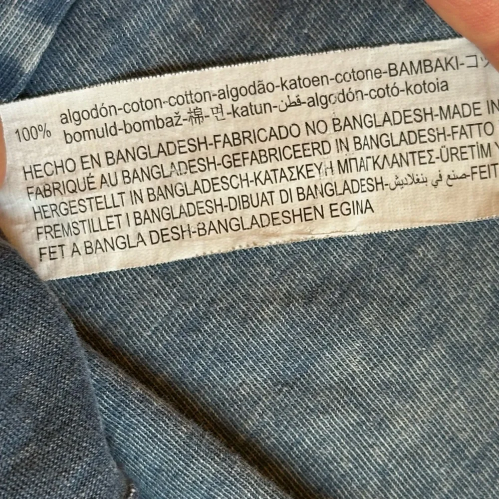 Zara AC/DC Crop Top - Picture 5 of 5